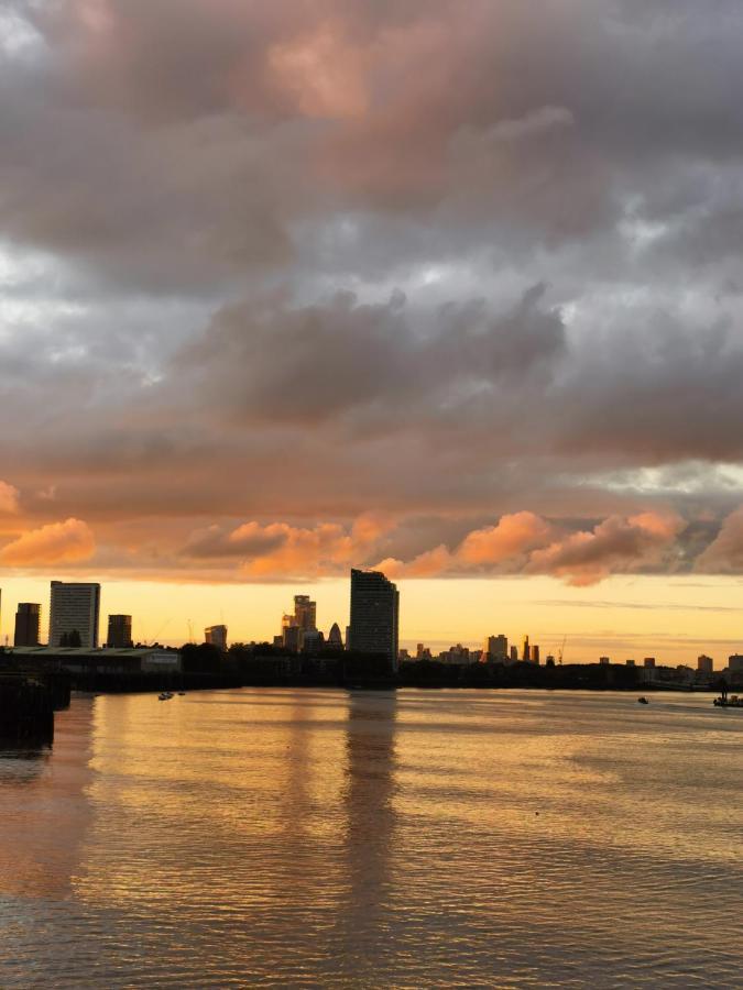 Homestay Room With Stunning Thames River View Λονδίνο Εξωτερικό φωτογραφία